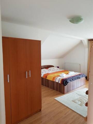 Фото номера Четырехместный номер &quot;Комфорт&quot; Гостевой дом Casa de vacanta Macovei0744 г. Половраджи 6